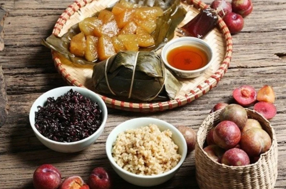 Cúng Tết Đoan ngọ vào giờ nào để đón lộc, rước may Cúng Tết Đoan ngọ vào giờ nào để đón lộc, rước may