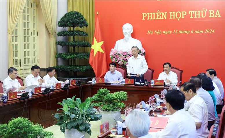 Chủ tịch nước Tô Lâm chủ trì phiên họp thứ ba Ban chỉ đạo Tổng kết 40 năm đổi mới- Ảnh 2.