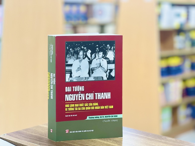 Tái bản sách về Đại tướng Nguyễn Chí Thanh - Vị tướng tài ba của Quân đội nhân dân Việt Nam- Ảnh 1.