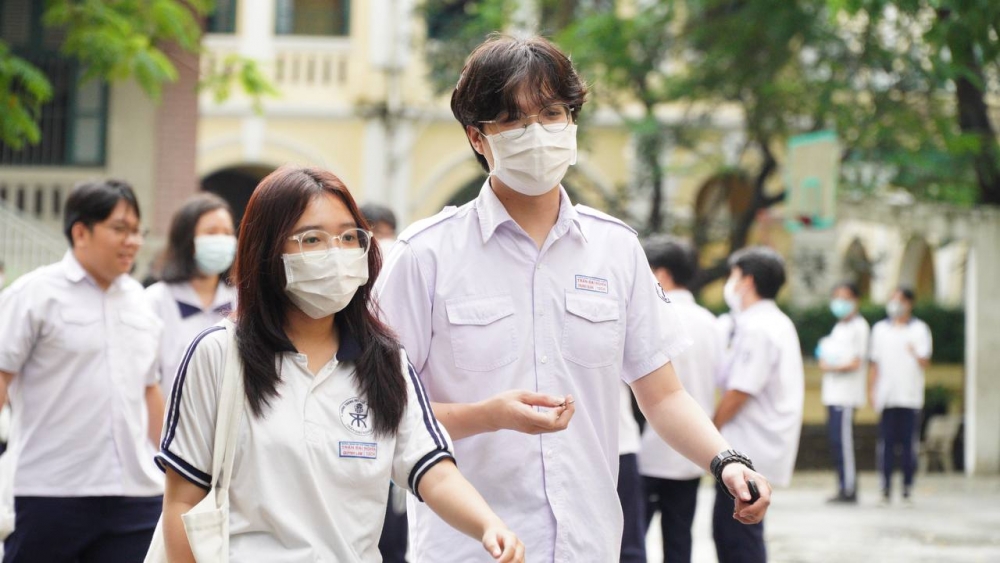 Hơn 1 triệu thí sinh thi môn đầu tiên trong kỳ thi tốt nghiệp Hơn 1 triệu thí sinh thi môn đầu tiên trong kỳ thi tốt nghiệp