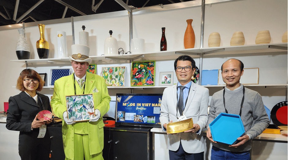 Hàng thủ công mỹ nghệ Việt Nam thu hút các nhà nhập khẩu tại hội chợ quốc tế tại Úc Hàng thủ công mỹ nghệ Việt Nam thu hút các nhà nhập khẩu tại hội chợ quốc tế tại Úc