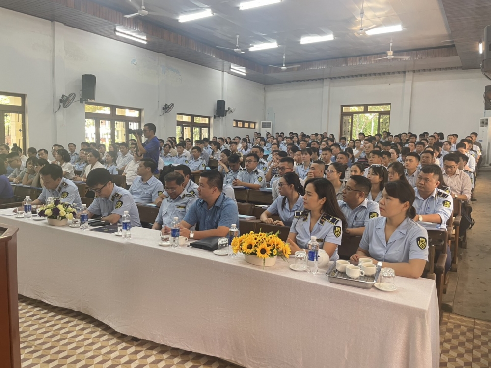 Khai giảng Lớp bồi dưỡng về các biện pháp nghiệp vụ và công tác phối hợp của QLTT năm 2023 Khai giảng Lớp bồi dưỡng về các biện pháp nghiệp vụ và công tác phối hợp của QLTT năm 2023