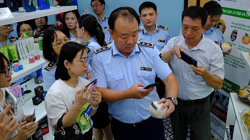 Giữ tinh thần “dĩ công vi thượng” để bảo vệ người tiêu dùng, xây dựng lực lượng QLTT lớn mạnh