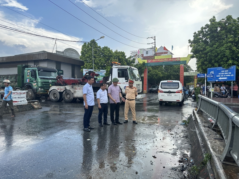 Uỷ ban ATGT Quốc gia thông tin vụ tai nạn nghiêm trọng tại Hà Nội- Ảnh 1.