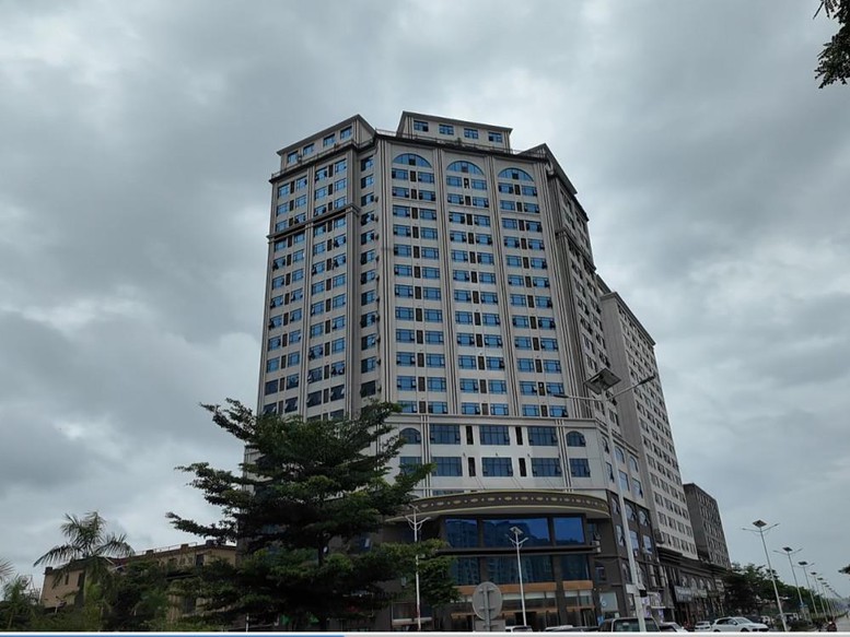 Triệt phá tổ chức tội phạm lừa đảo quốc tế, bắt giữ 155 đối tượng tại khu Tam Giác Vàng- Ảnh 1. Triệt phá tổ chức tội phạm lừa đảo quốc tế, bắt giữ 155 đối tượng tại khu Tam Giác Vàng- Ảnh 1.