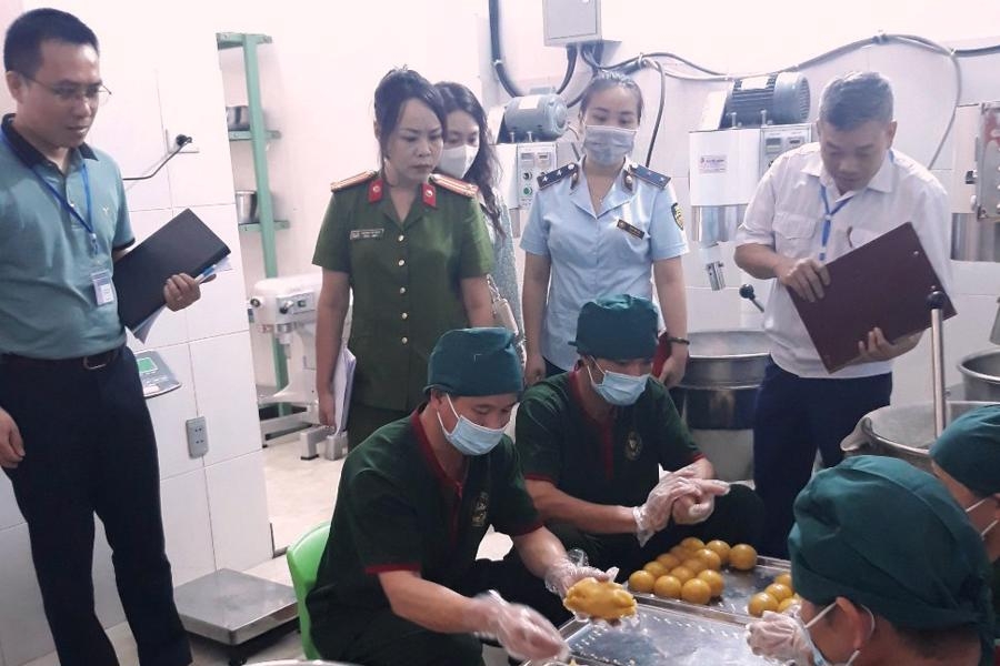 Rà soát lại toàn bộ hệ thống quản lý an toàn thực phẩm từ sản xuất đến tiêu dùng Rà soát lại toàn bộ hệ thống quản lý an toàn thực phẩm từ sản xuất đến tiêu dùng