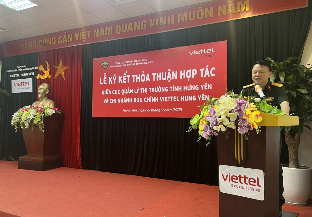 Lễ ký kết thoả thuận hợp tác giữa Cục QLTT tỉnh Hưng Yên và Chi nhánh Viettel Post Hưng Yên Lễ ký kết thoả thuận hợp tác giữa Cục QLTT tỉnh Hưng Yên và Chi nhánh Viettel Post Hưng Yên