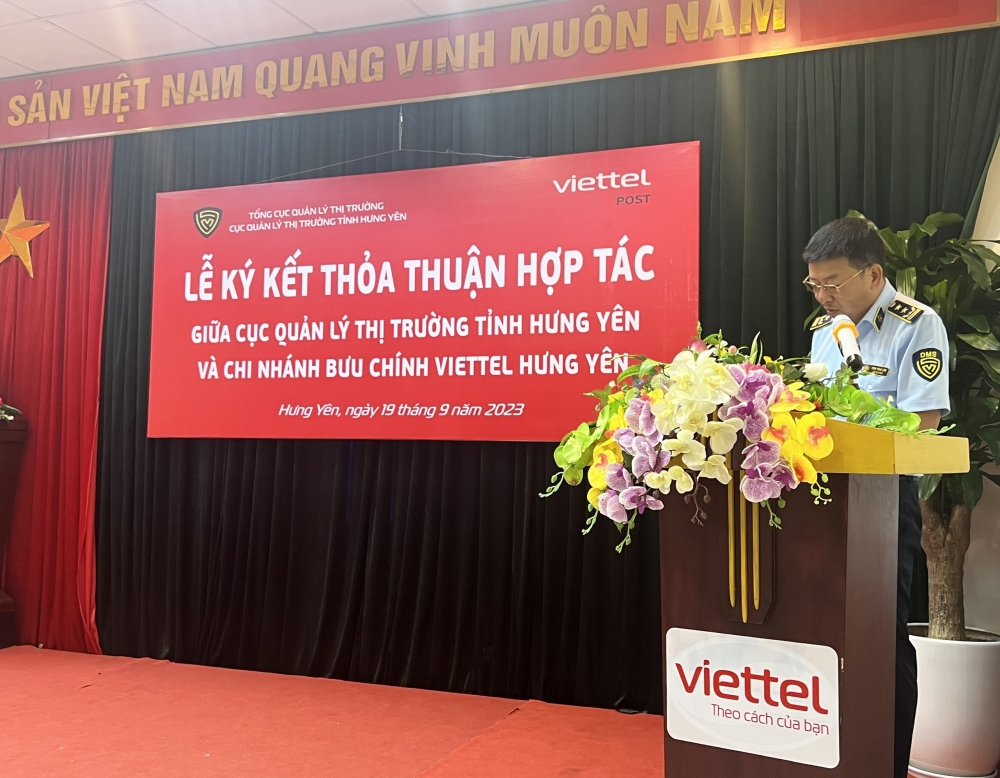 Lễ ký kết thoả thuận hợp tác giữa Cục QLTT tỉnh Hưng Yên và Chi nhánh Viettel Post Hưng Yên Lễ ký kết thoả thuận hợp tác giữa Cục QLTT tỉnh Hưng Yên và Chi nhánh Viettel Post Hưng Yên