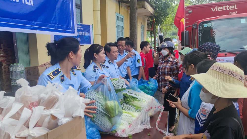 Tổng cục Quản lý thị trường phát động ủng hộ đồng bào bị thiệt hại do bão lũ số 3 gây ra