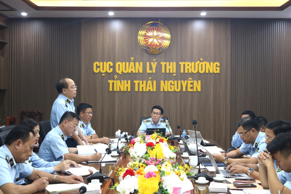 Thái Nguyên: Giao ban đánh giá công tác quản lý thị trường tháng 10 và triển khai nhiệm vụ những tháng cuối năm 2024