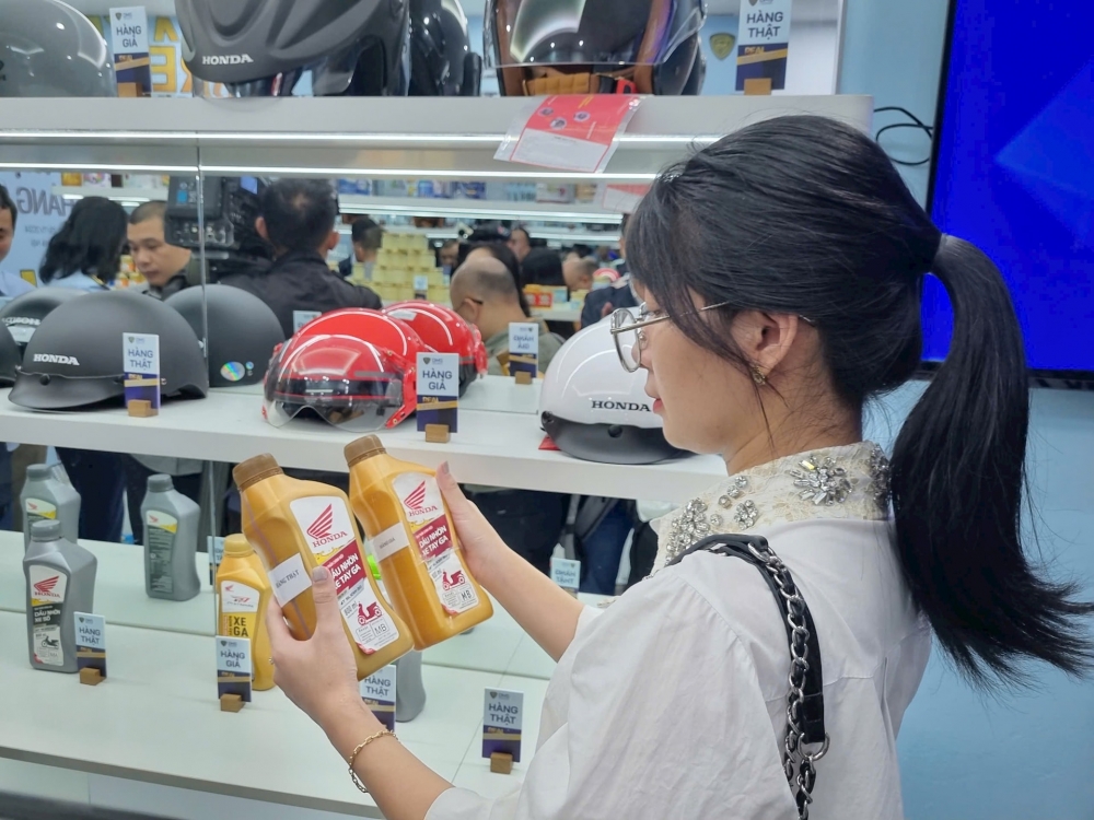 Mở cửa Phòng trưng bày  “Hiểu hàng Thật - Tránh hàng Giả”