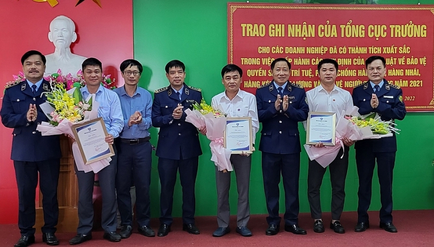 Nỗ lực chống hàng giả và bảo vệ người tiêu dùng: 35 DN được Tổng cục QLTT vinh danh