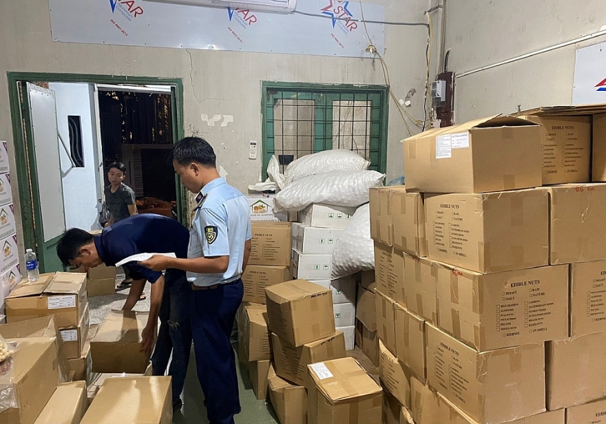 TP.HCM: Xử phạt 70 triệu đồng DN kinh doanh thực phẩm không rõ nguồn gốc xuất xứ TP.HCM: Xử phạt 70 triệu đồng DN kinh doanh thực phẩm không rõ nguồn gốc xuất xứ