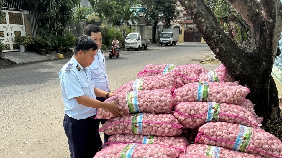 Kiên Giang: Tạm giữ 2,6 tấn củ tỏi xuất xứ Trung Quốc, không có nhãn phụ tiếng Việt
