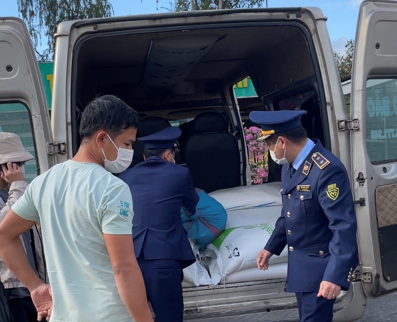 Phát hiện 04 vụ vận chuyển, buôn bán kinh doanh đường cát nhập lậu tại Quảng Trị