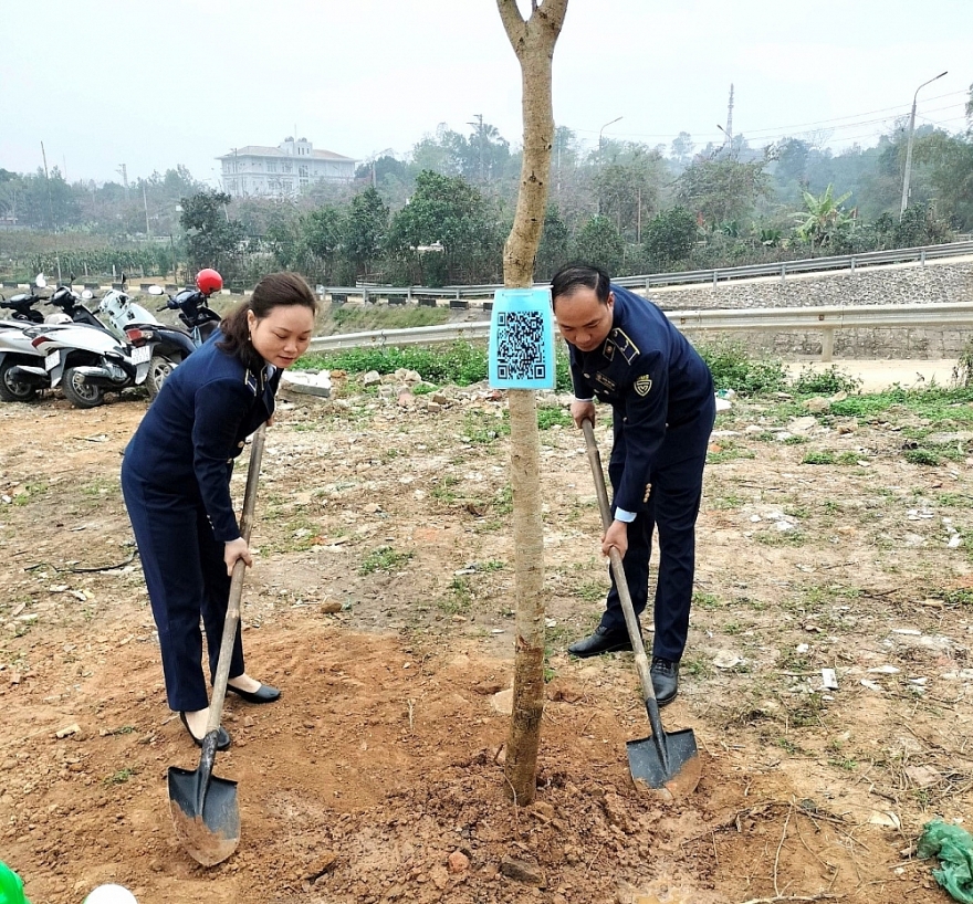 Thái Nguyên: Hưởng ứng “Tết trồng cây đời đời nhớ ơn Bác Hồ” Xuân Giáp Thìn năm 2024 Thái Nguyên: Hưởng ứng “Tết trồng cây đời đời nhớ ơn Bác Hồ” Xuân Giáp Thìn năm 2024