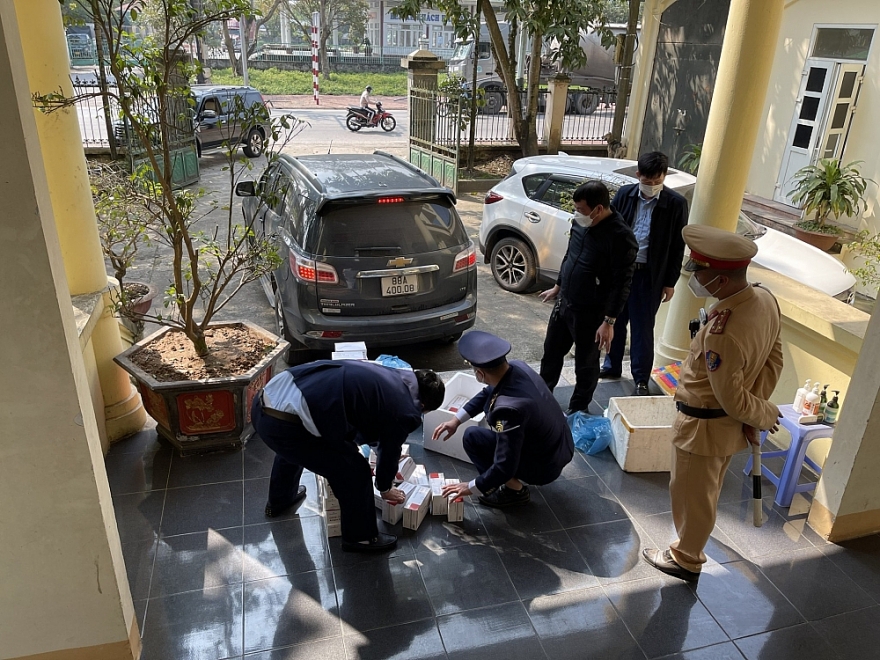 1.500 bộ kit test Covid-19 nhập lậu bị QLTT Quảng Ninh thu giữ