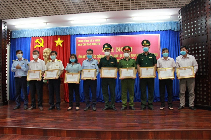 Tây Ninh: Tổng kết công tác chống buôn lậu, gian lận thương mại và hàng giả năm 2021, triển khai phương hướng, nhiệm vụ năm 2022