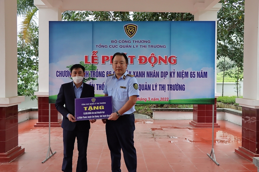 Chính thức phát động Chương trình trồng 65.000 cây xanh trong toàn lực lượng Quản lý thị trường