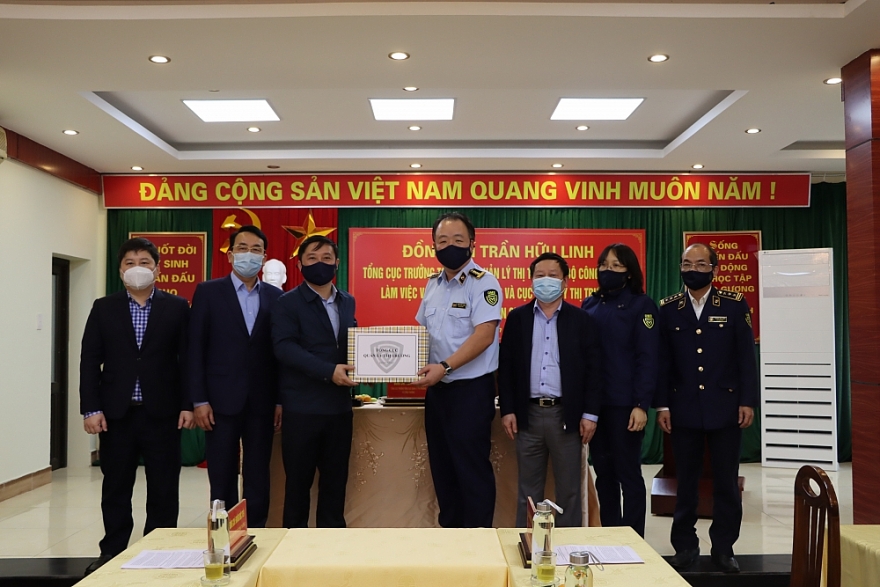 Chính thức phát động Chương trình trồng 65.000 cây xanh trong toàn lực lượng Quản lý thị trường