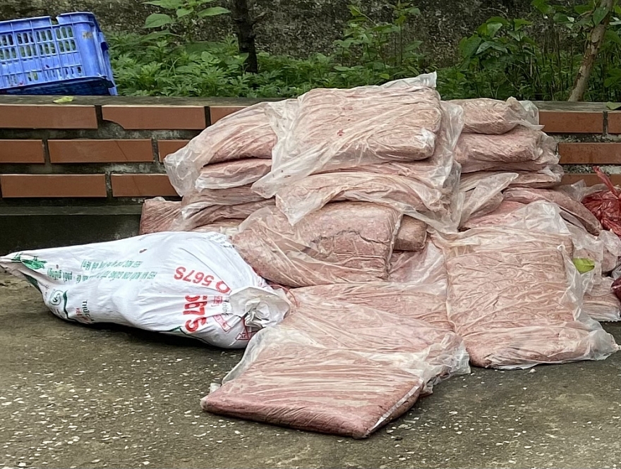 Ngăn chặn và tiêu hủy kịp thời gần 4 tấn thực phẩm không đảm bảo chất lượng trên địa bàn TP. Phổ Yên Ngăn chặn và tiêu hủy kịp thời gần 4 tấn thực phẩm không đảm bảo chất lượng trên địa bàn TP. Phổ Yên