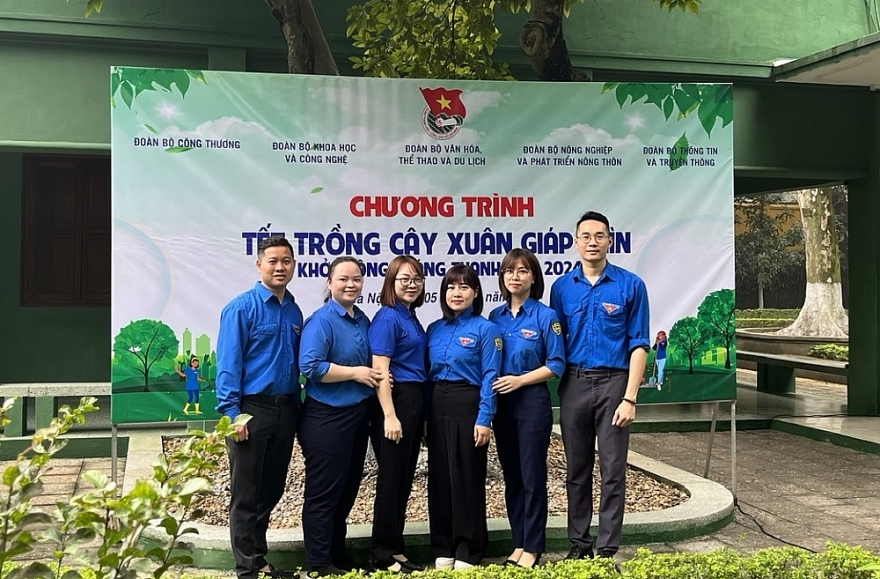 Đoàn Thanh niên Tổng cục QLTT tham gia Tết Trồng cây hưởng ứng Tháng Thanh niên 2024 Đoàn Thanh niên Tổng cục QLTT tham gia Tết Trồng cây hưởng ứng Tháng Thanh niên 2024