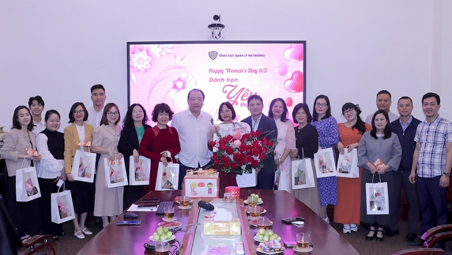 Văn phòng Tổng cục chúc mừng nữ công chức, người lao động nhân kỷ niệm Ngày Quốc tế phụ nữ