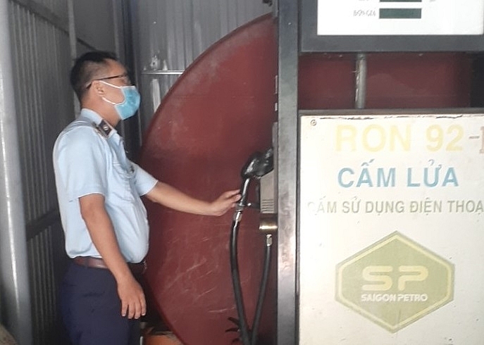 Phát hiện cơ sở kinh doanh xăng dầu tại Bình Thuận hoạt động không có giấy phép