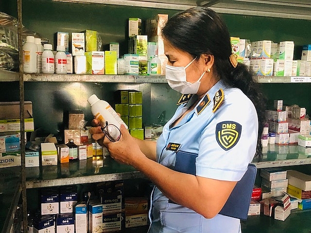 Cục QLTT Hà Tĩnh phối hợp kiểm tra, giám sát hàng hoá vật tư nông nghiệp