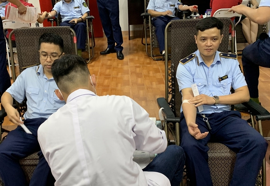 Gần 8.000ml máu được Cục QLTT Phú Thọ sẻ chia tới người bệnh Gần 8.000ml máu được Cục QLTT Phú Thọ sẻ chia tới người bệnh