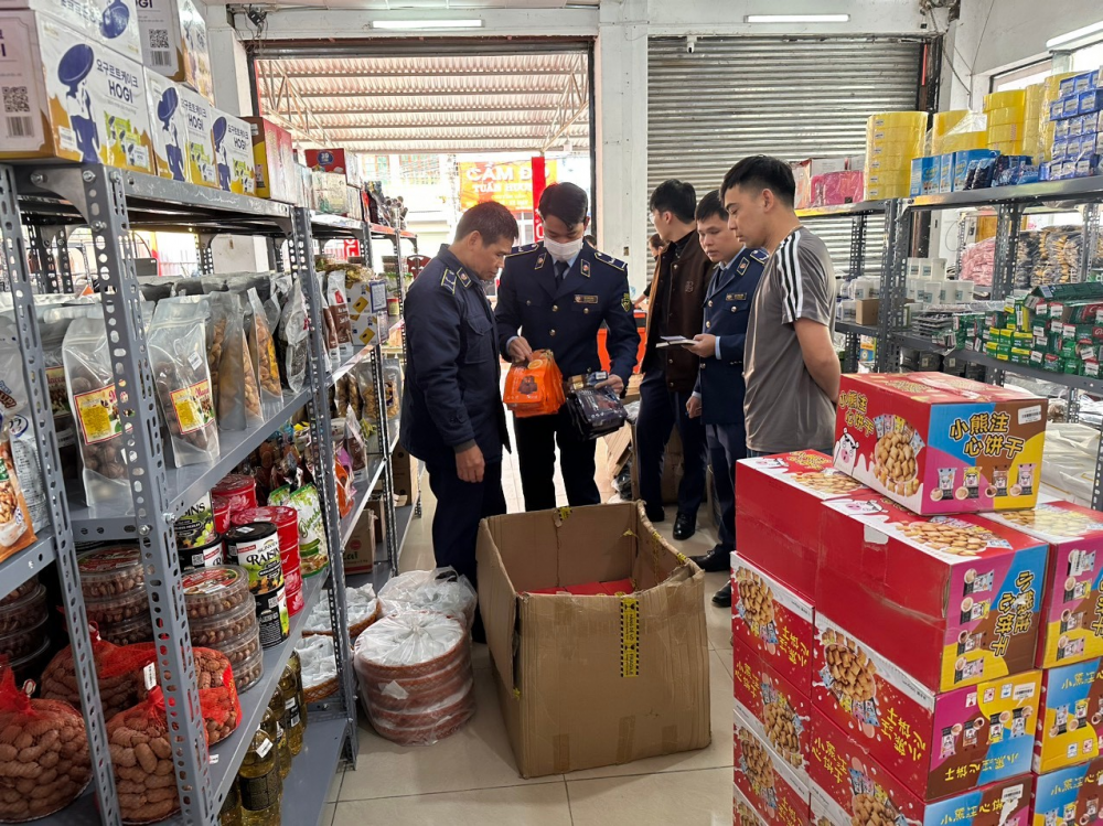 Cao Bằng: Đội QLTT số 1 xử phạt trên 80 triệu đồng trong “Tháng hành động vì an toàn thực phẩm” năm 2024 Cao Bằng: Đội QLTT số 1 xử phạt trên 80 triệu đồng trong “Tháng hành động vì an toàn thực phẩm” năm 2024