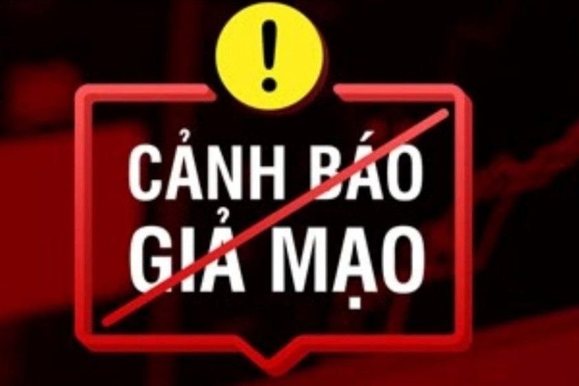 Một người đàn ông ở Hà Nội bị mất 10 tỷ đồng khi cài đặt phần mềm Dịch vụ công “giả mạo" Một người đàn ông ở Hà Nội bị mất 10 tỷ đồng khi cài đặt phần mềm Dịch vụ công “giả mạo"
