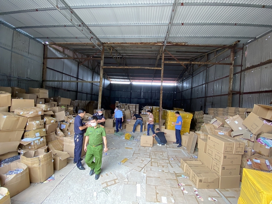 Lập kỷ lục mới về việc ngăn chặn thuốc lá điện tử nhập lậu Lập kỷ lục mới về việc ngăn chặn thuốc lá điện tử nhập lậu