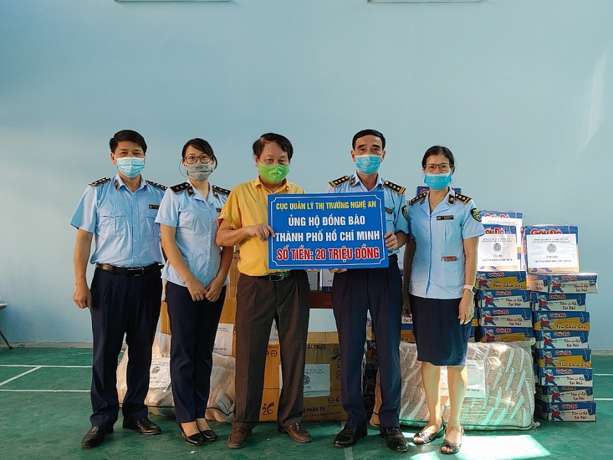 Cục QLTT Nghệ An ủng hộ gần 30 triệu đồng Chương trình “Vì thành phố mang tên Bác”