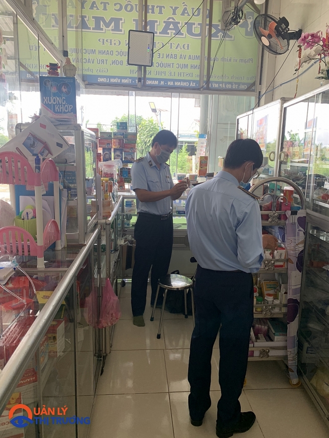 Vĩnh Long: Phát hiện quầy thuốc Xuân Mai bán thuốc tây đã hết hạn sử dụng
