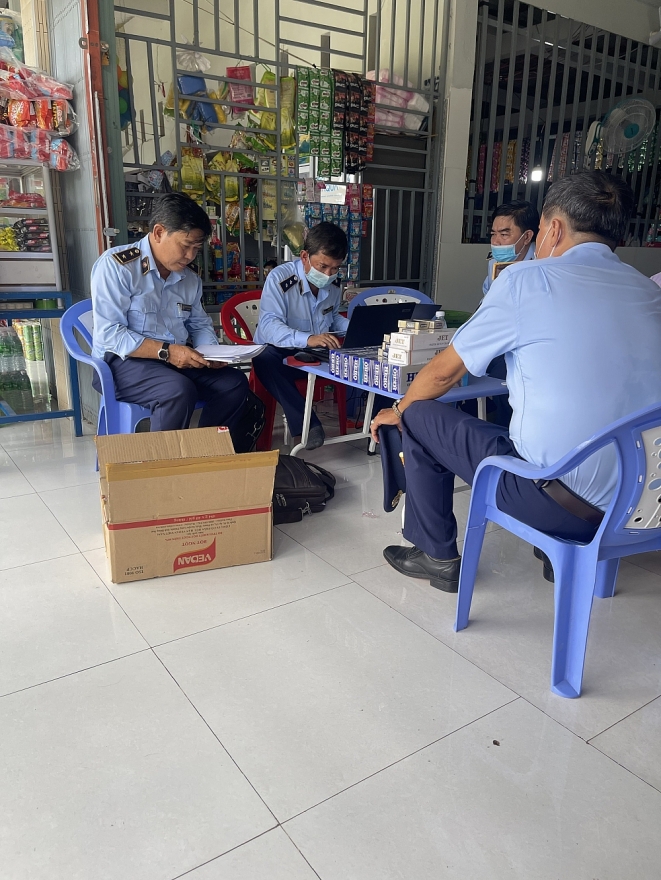 Cà Mau: Tăng cường công tác kiểm tra, kiểm soát thị trường thuốc lá điếu nhập lậu trên địa bàn huyện Năm Căn và Ngọc Hiển