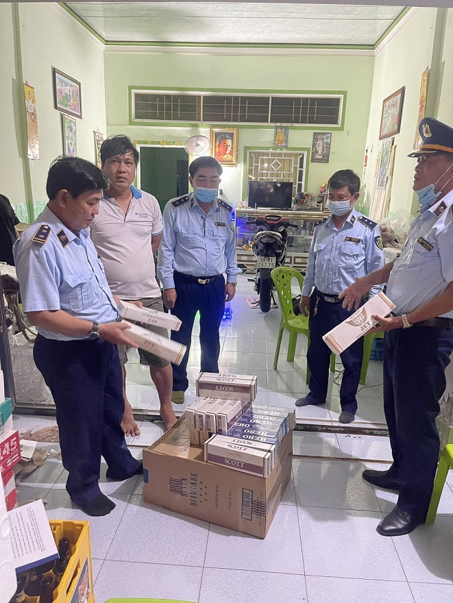 Cà Mau: Tăng cường công tác kiểm tra, kiểm soát thị trường thuốc lá điếu nhập lậu trên địa bàn huyện Năm Căn và Ngọc Hiển