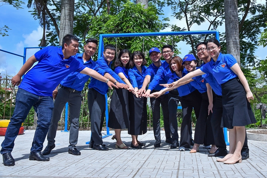 Chi đoàn Cục QLTT thành phố Hải Phòng chung tay trao tặng sân chơi trẻ em tại xã Tân Dân, huyện An Lão Chi đoàn Cục QLTT thành phố Hải Phòng chung tay trao tặng sân chơi trẻ em tại xã Tân Dân, huyện An Lão