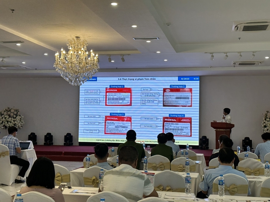 Tập huấn phân biệt hàng thật - hàng giả nhãn hiệu Honda Tập huấn phân biệt hàng thật - hàng giả nhãn hiệu Honda