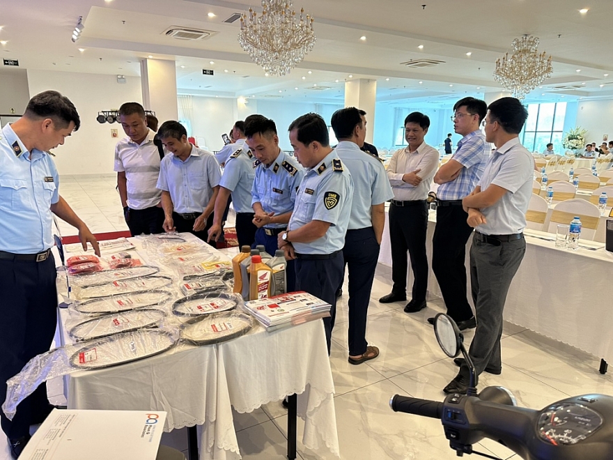 Tập huấn phân biệt hàng thật - hàng giả nhãn hiệu Honda Tập huấn phân biệt hàng thật - hàng giả nhãn hiệu Honda