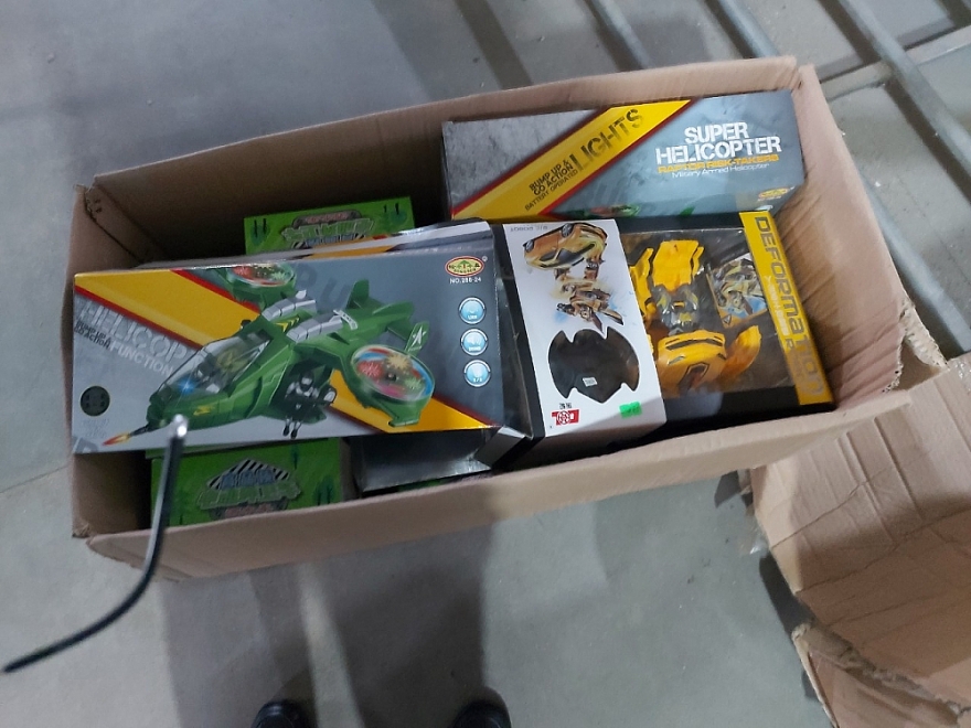 Kho đồ chơi Trung Thu trên 300m2 bị triệt phá tại Nam Định