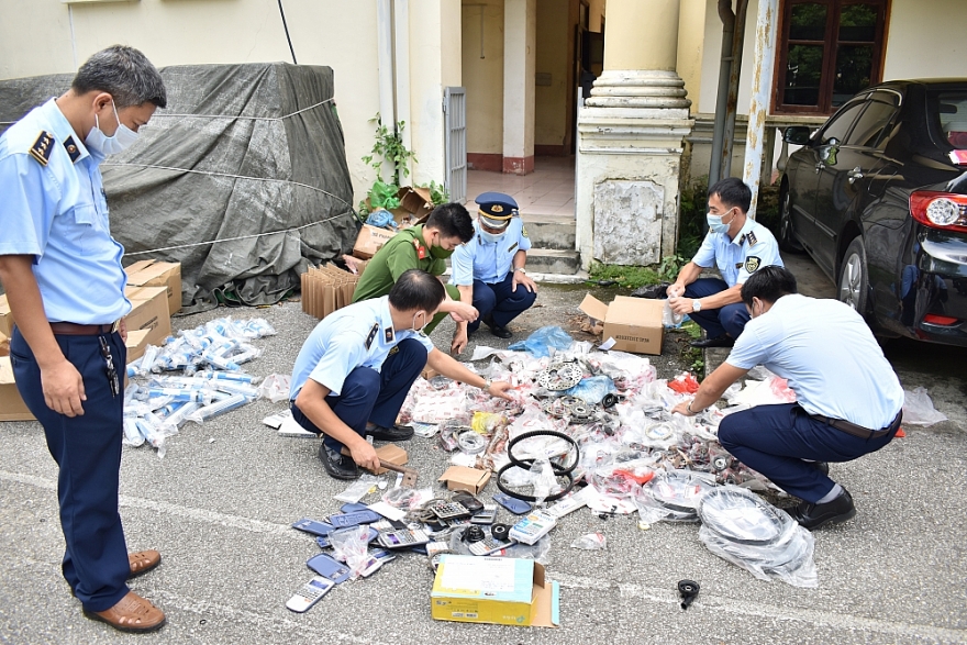 Tuyên Quang: Tiêu hủy hơn 8.000 sản phẩm là hàng giả, hàng không rõ nguồn gốc xuất xứ