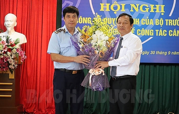 Đồng chí Trần Văn Toàn giữ chức Quyền Cục trưởng Cục QLTT Hải Dương