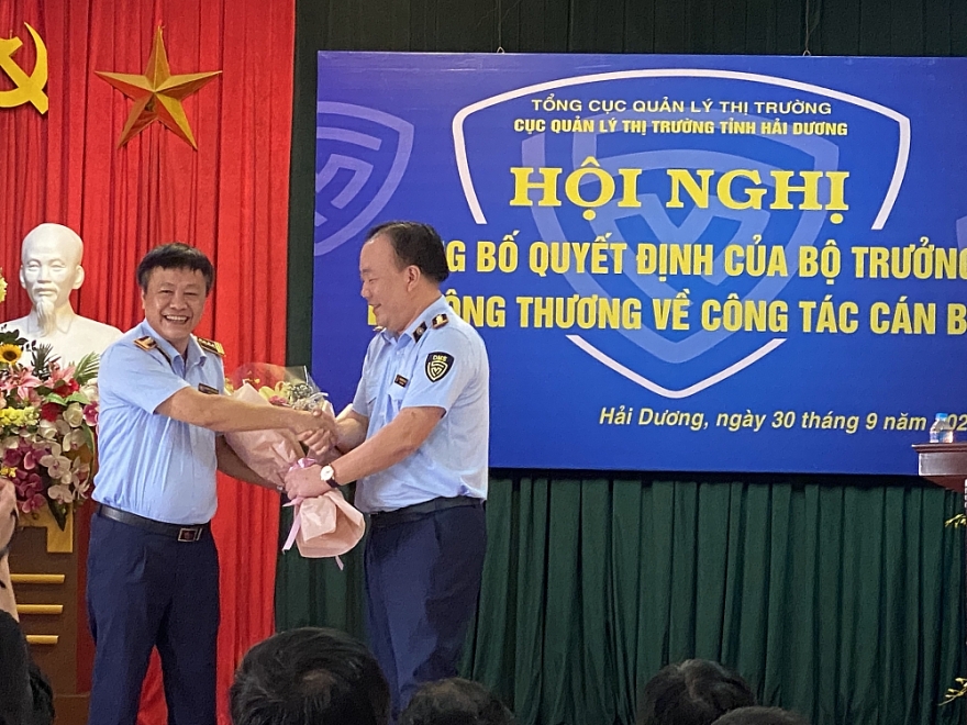 Đồng chí Trần Văn Toàn giữ chức Quyền Cục trưởng Cục QLTT Hải Dương