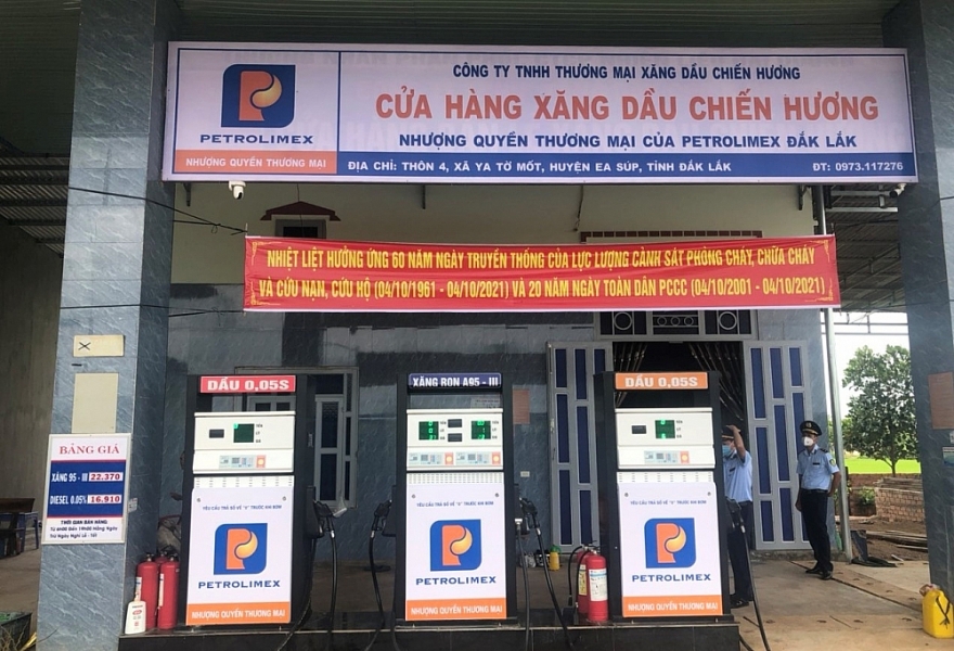01 cửa hàng kinh doanh xăng Ron 95-III tại Đắk Lắk không đạt chất lượng