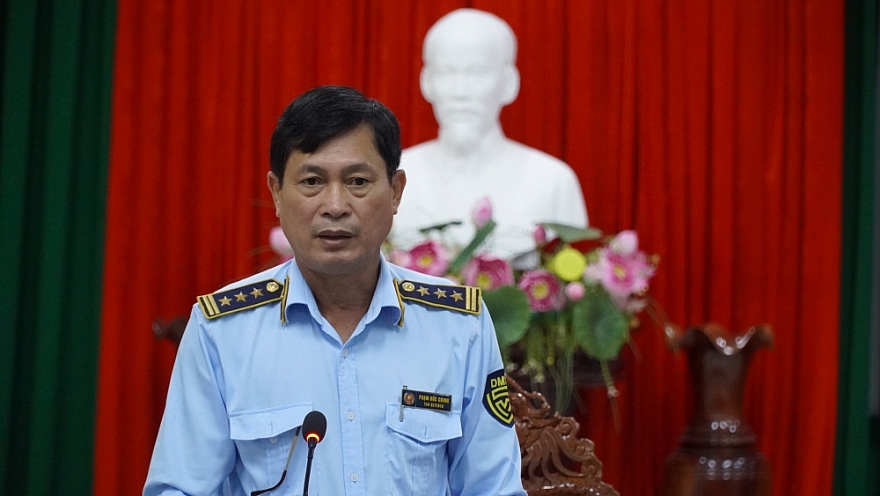 Khen thưởng vụ bắt giữ ma túy và thuốc lá ngoại rất lớn tại Long An