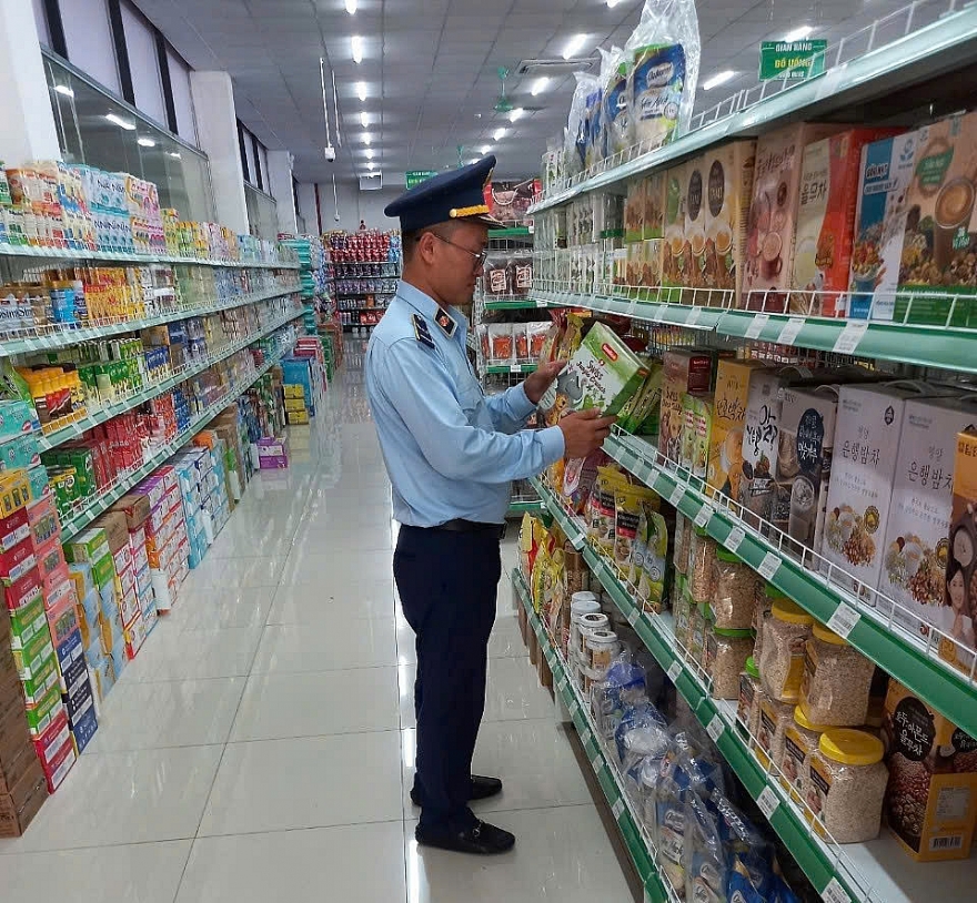 Lực lượng QLTT Quảng Bình thu nộp ngân sách nhà nước trên 1,6 tỷ đồng trong tháng 10/2024 Lực lượng QLTT Quảng Bình thu nộp ngân sách nhà nước trên 1,6 tỷ đồng trong tháng 10/2024