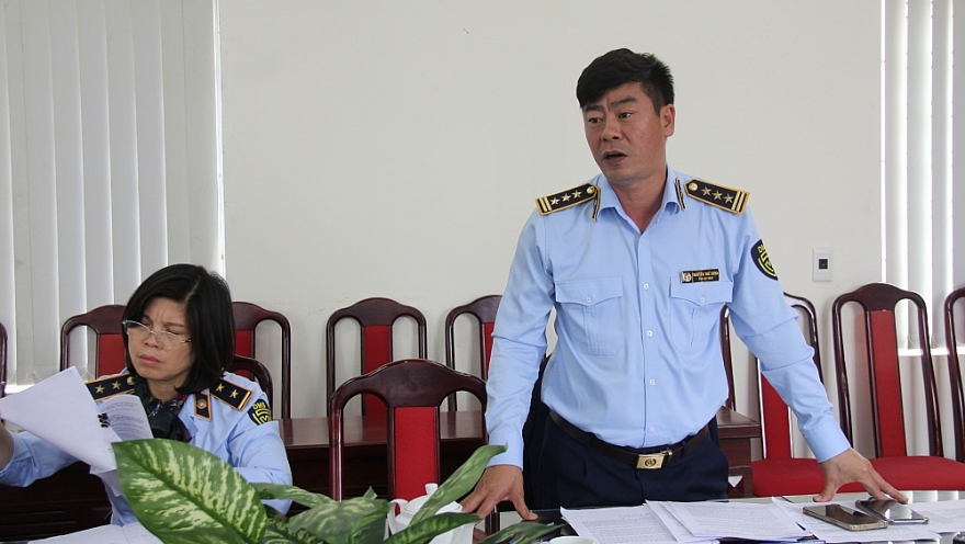 8 Đội đồng loạt ra quân, lực lượng QLTT Hải Phòng thu giữ hàng nghìn sản phẩm có dấu hiệu vi phạm tại 15 điểm kinh doanh