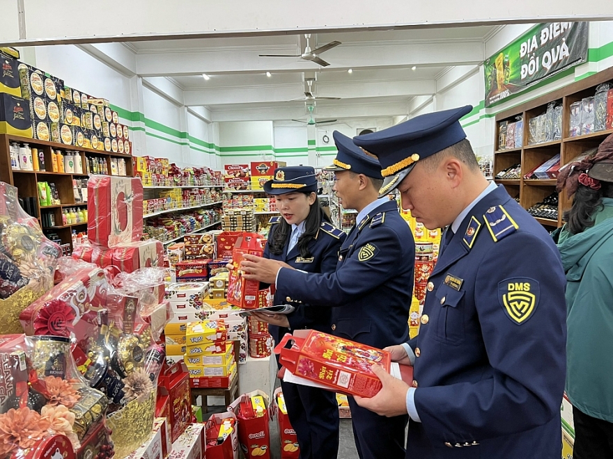 Cao điểm chống buôn lậu, gian lận thương mại và hàng giả trước, trong và sau Tết Giáp Thìn 2024