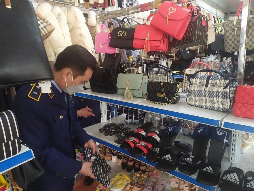 Đoàn công tác Cục Nghiệp vụ QLTT đôn đốc, kiểm tra thực hiện Kế hoạch 888 tại Lào Cai